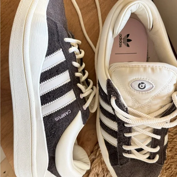 Adidas Black and White Campus Sneakers - Picture 3 of 8